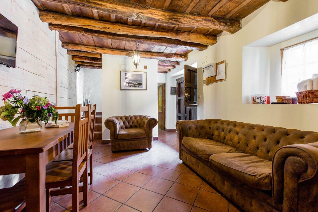 La Chova Villa Piedralaves Exterior photo